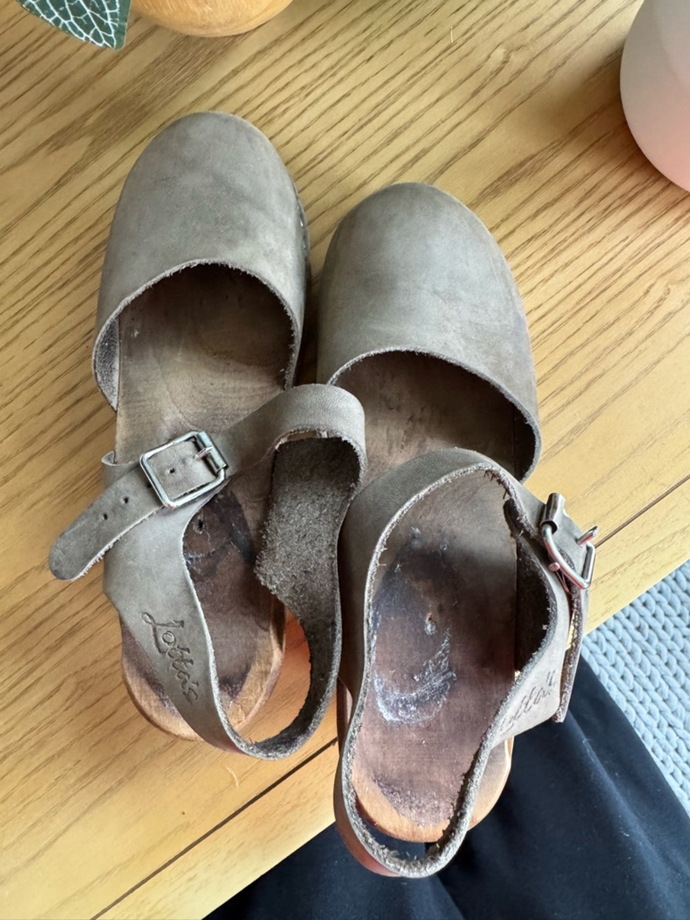 Women's Lotta’s size 38 Taupe Leather Clog Sandals with Ankle Strap - Picture 7 of 9